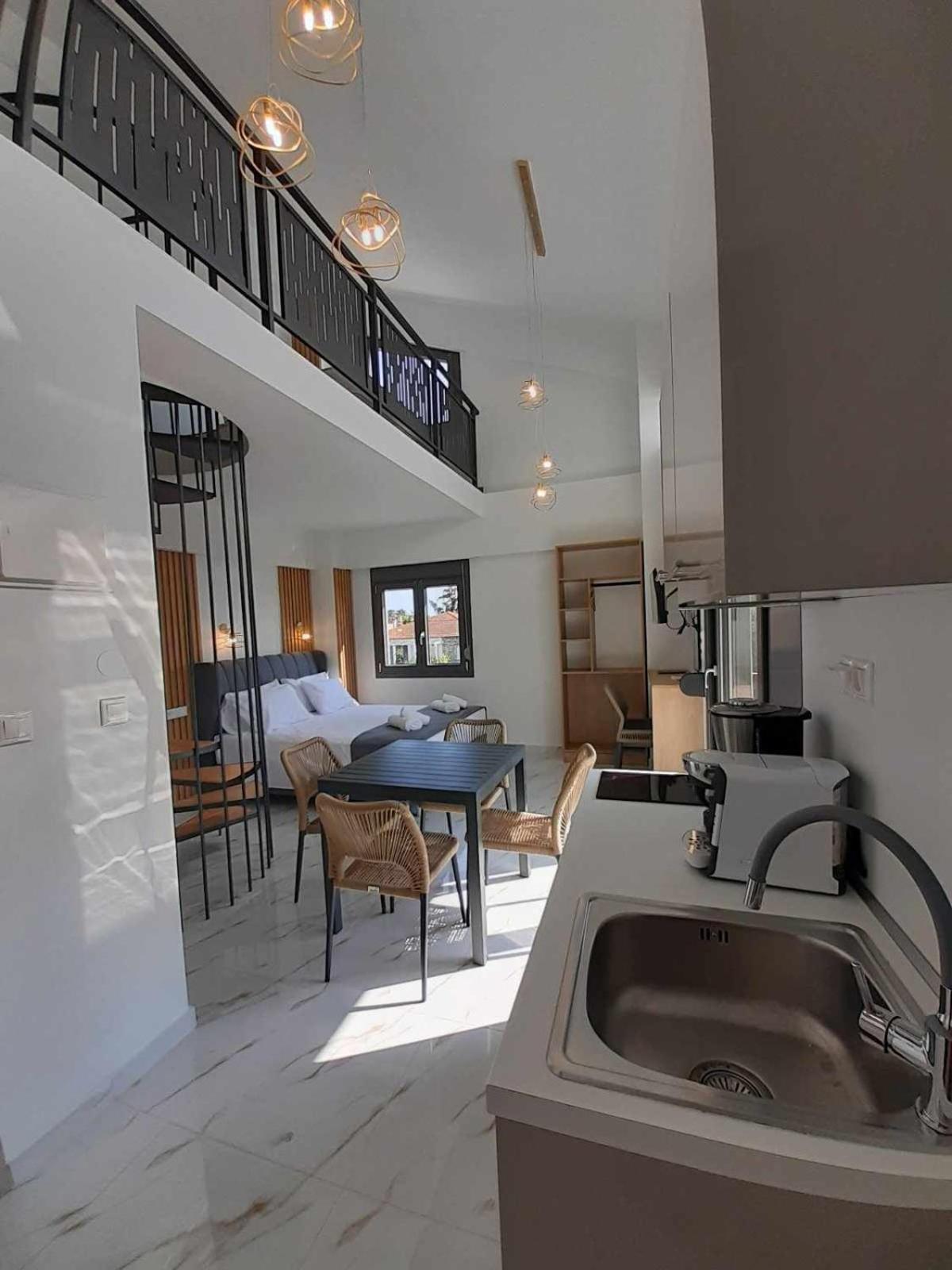 Acta Luxury Rooms 尼基季 外观 照片